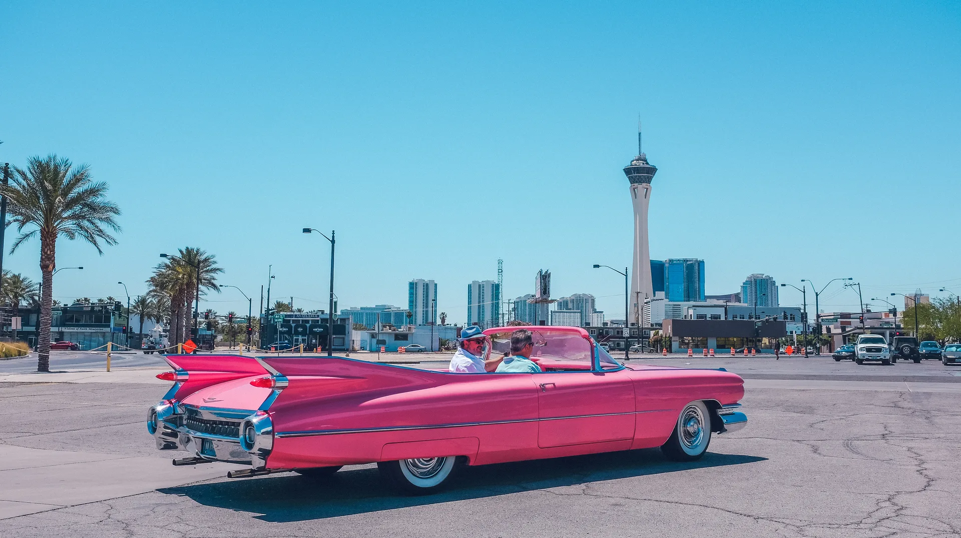 Storefronts and murals in the Las Vegas Arts District